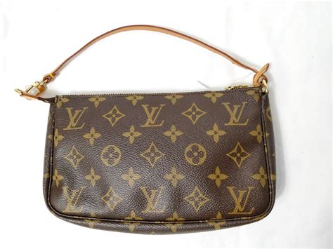 m518 louis vuitton|monogram pochette m51980.